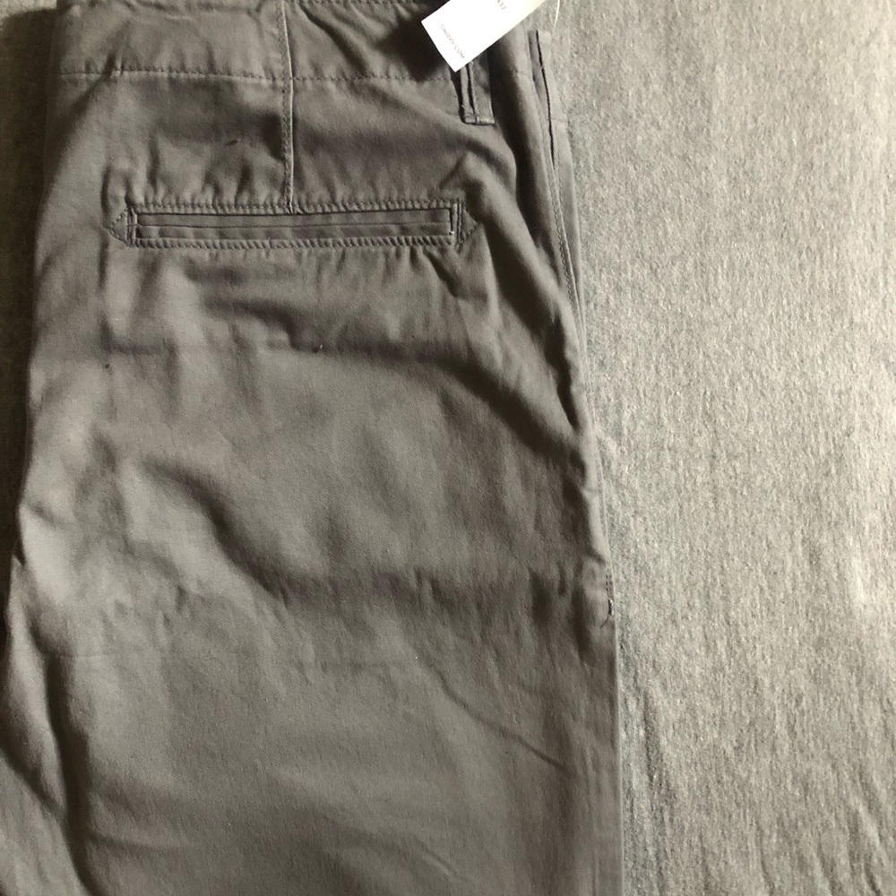 Guy's khakis pants in Dark Grey 34x32 NWT